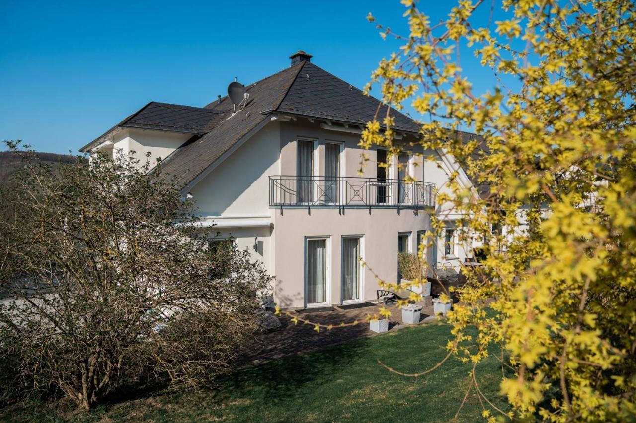 Roussel - Hotel Restaurant Bernkastel-Kues Exteriör bild