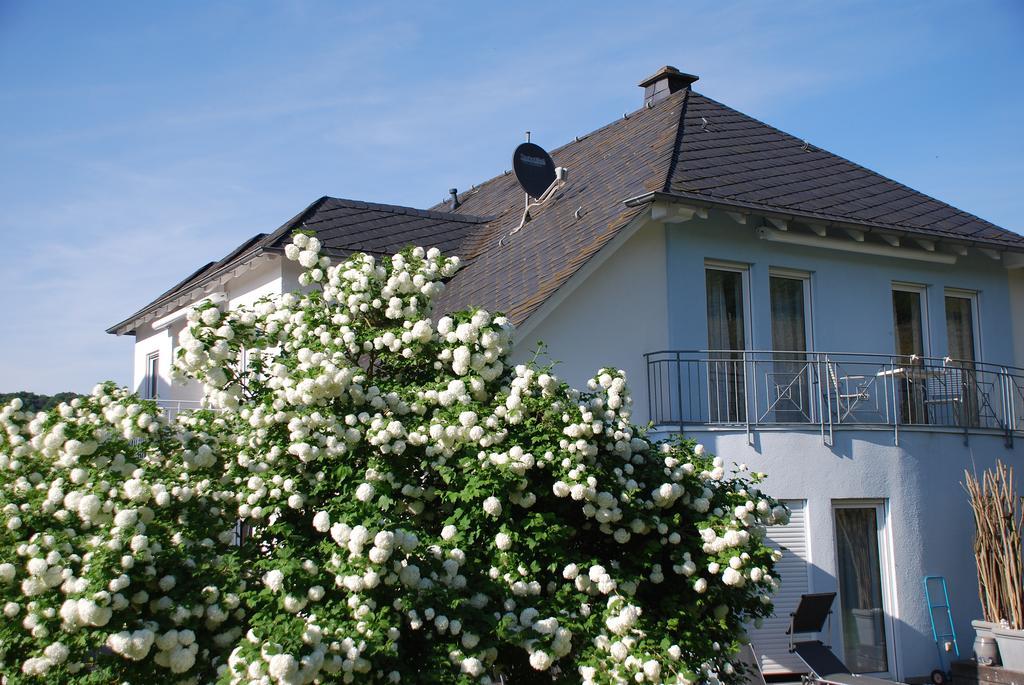 Roussel - Hotel Restaurant Bernkastel-Kues Exteriör bild